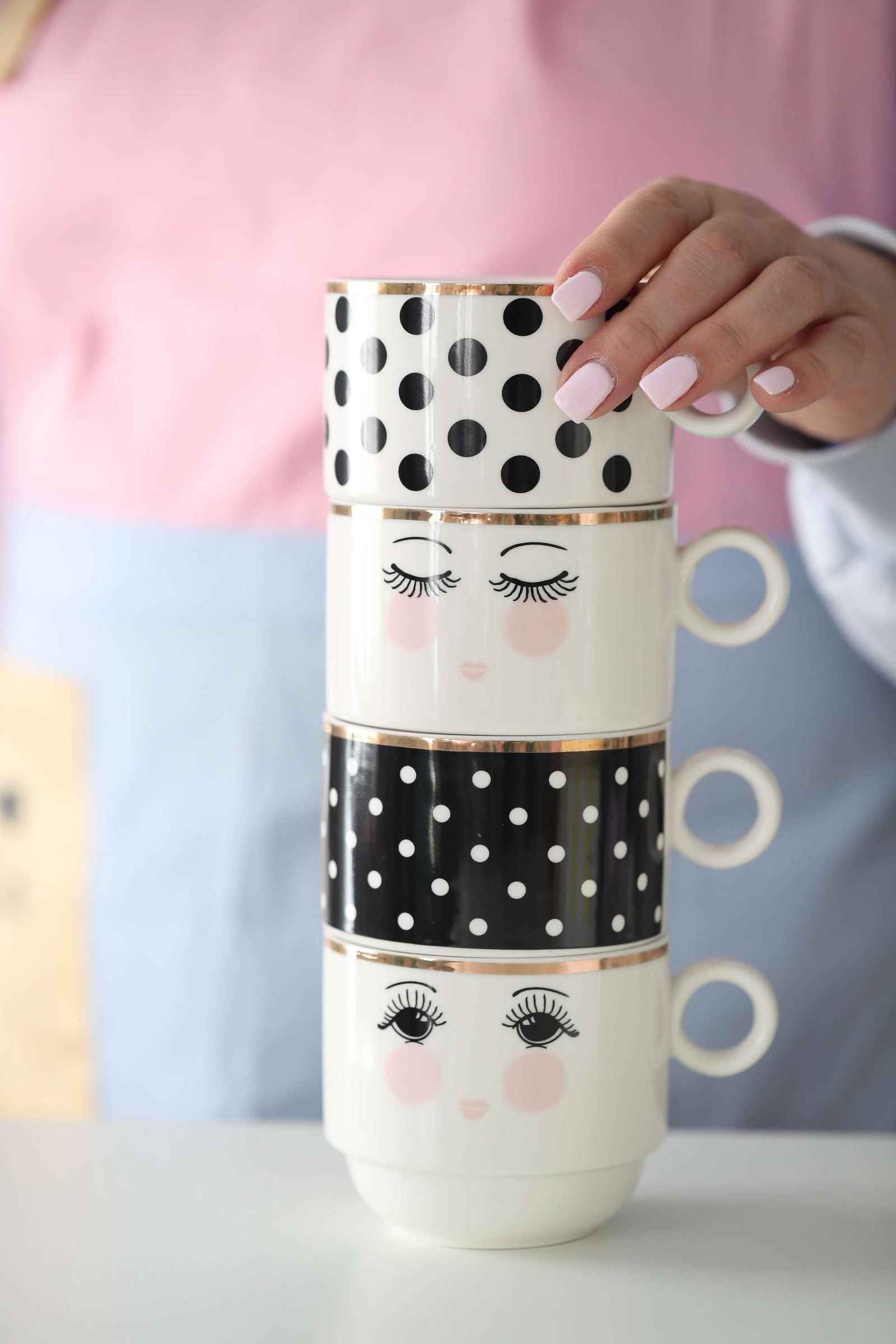 Miss Étoile - Coffee Mugs in a Rack Eyes and Dots