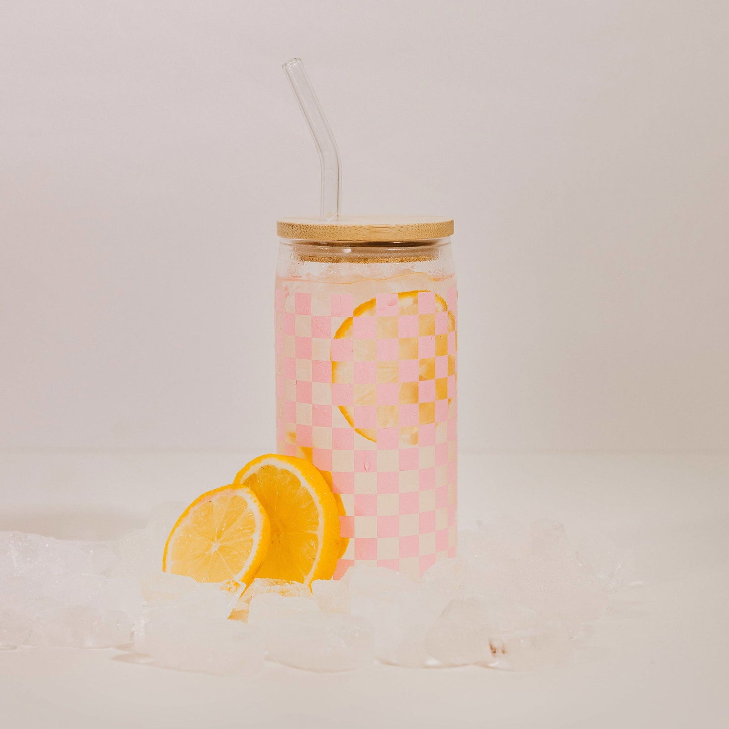 Pink Checkered 17 oz Can Glass w/ Straw and Lid - Decor - Flair Flower Bar & Studio