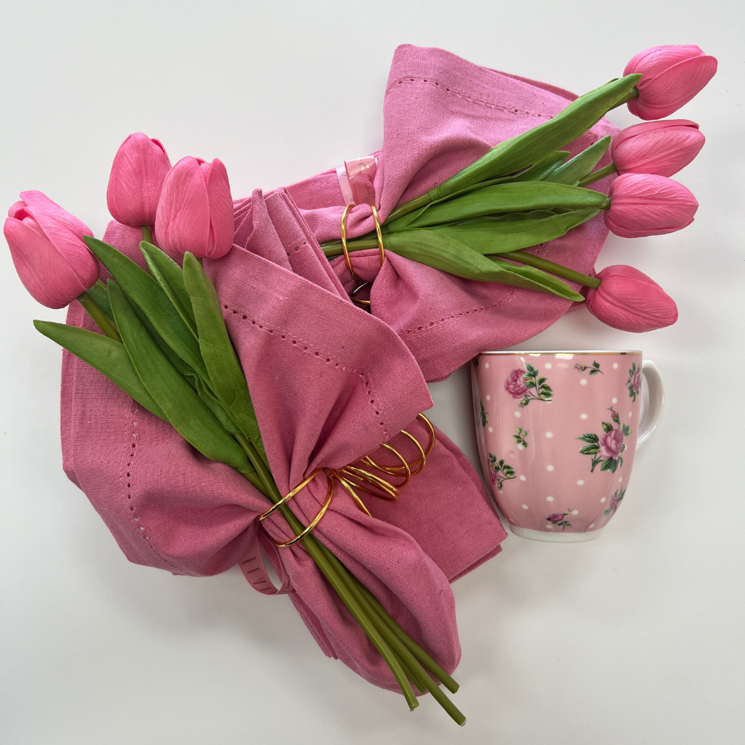 Pink Linen Napkin Set with Gold Rings & Tulips