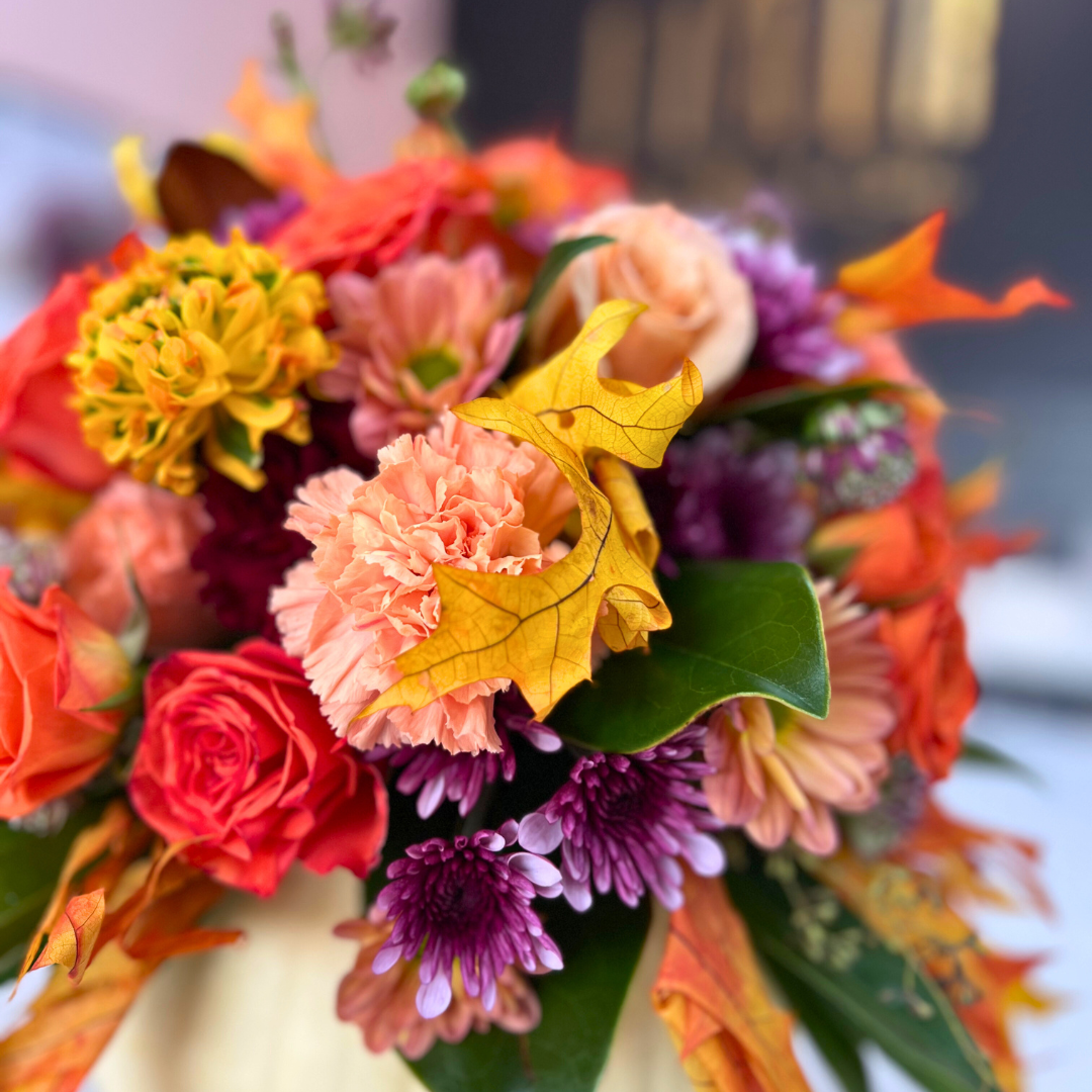 Blooming Pumpkin Harvest Centerpiece – Fresh Floral Arrangement on a Real Pumpkin