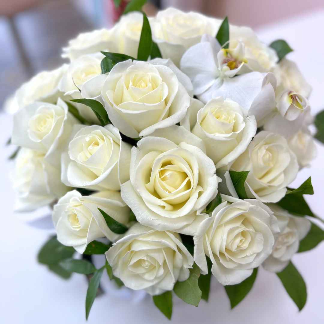 Flair Signature Rose Bouquet Vase Arrangement - Flair Flower Bar & Studio