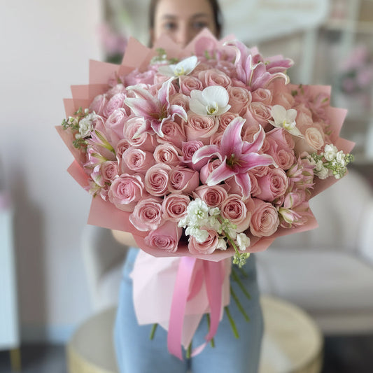 Luxury pink rose bouquet handcrafted by Flair Flower Bar & Studio in Florence, Kentucky