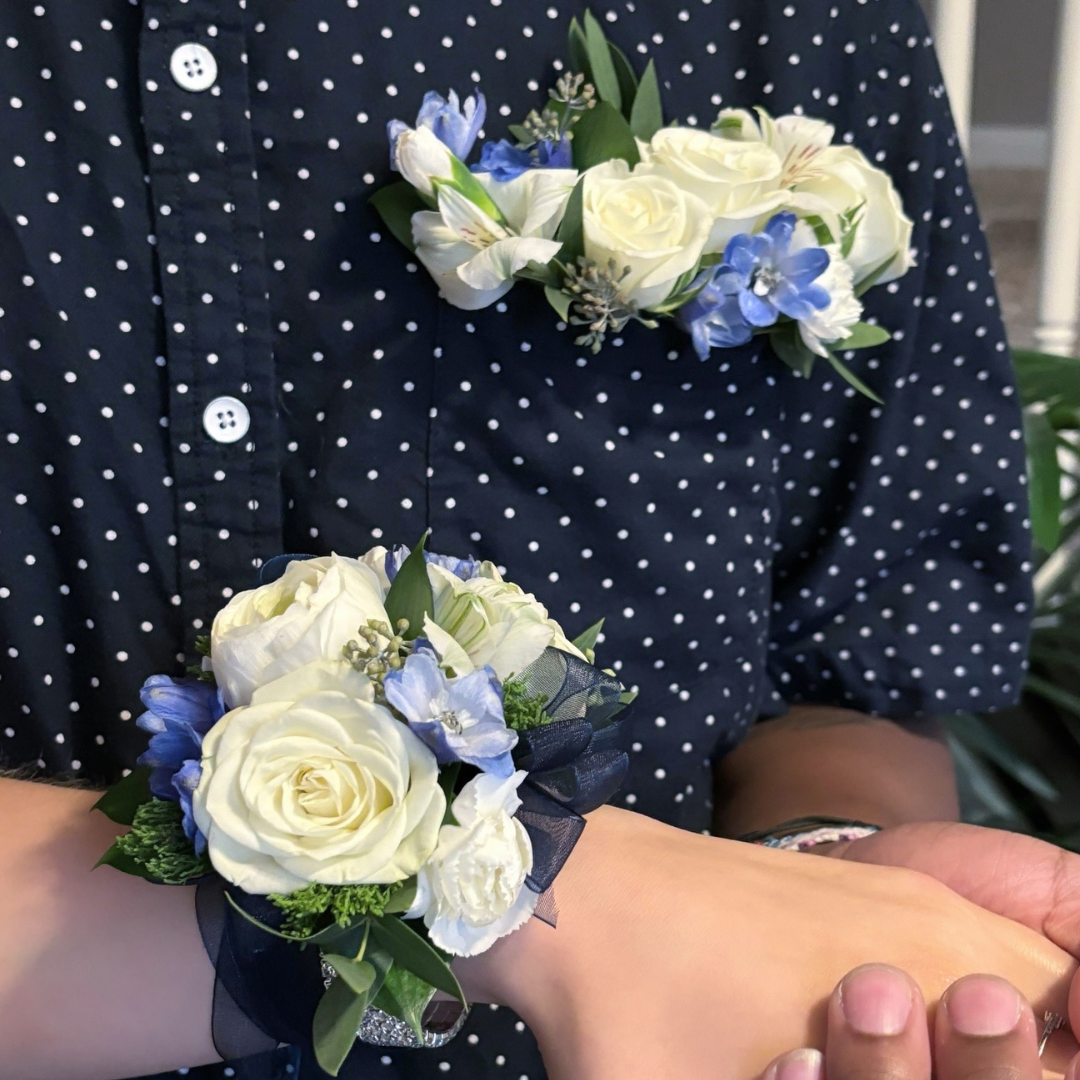 Prom-Homecoming Boutonniere - Flair Flower Bar & Studio