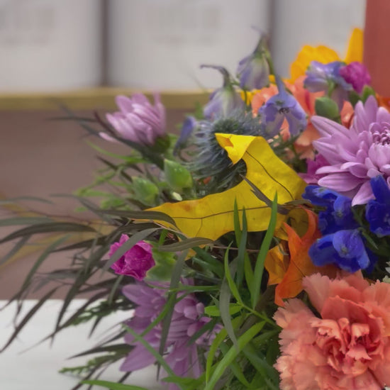 Spiced Harvest Bloom fall candle centerpiece arrangement video, Flair Flower Bar & Studio