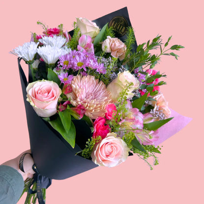 Medium Flair Flower Bar Hand tied bouquet