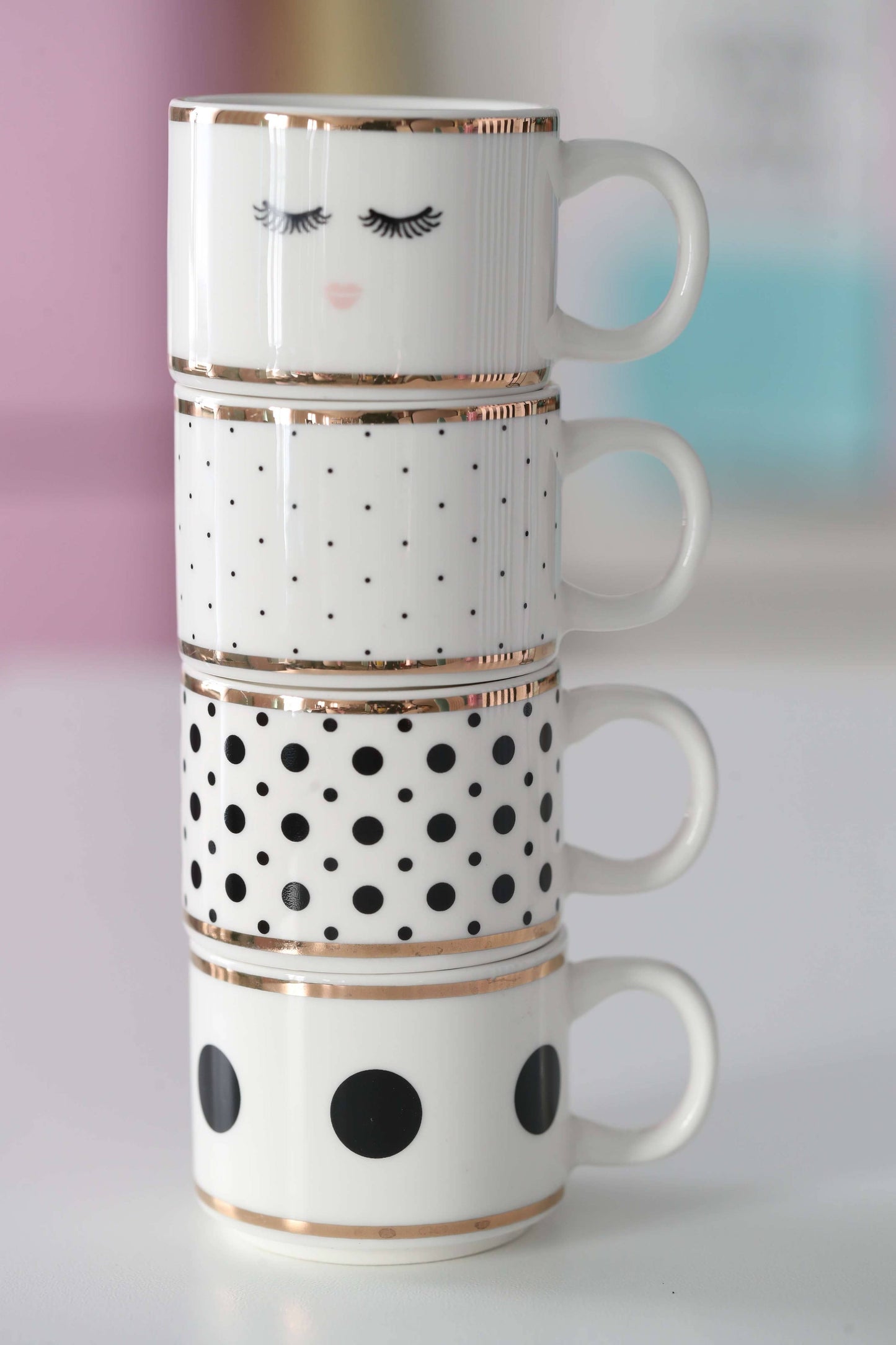 Miss Étoile  & Espresso cups with Dots in a rack